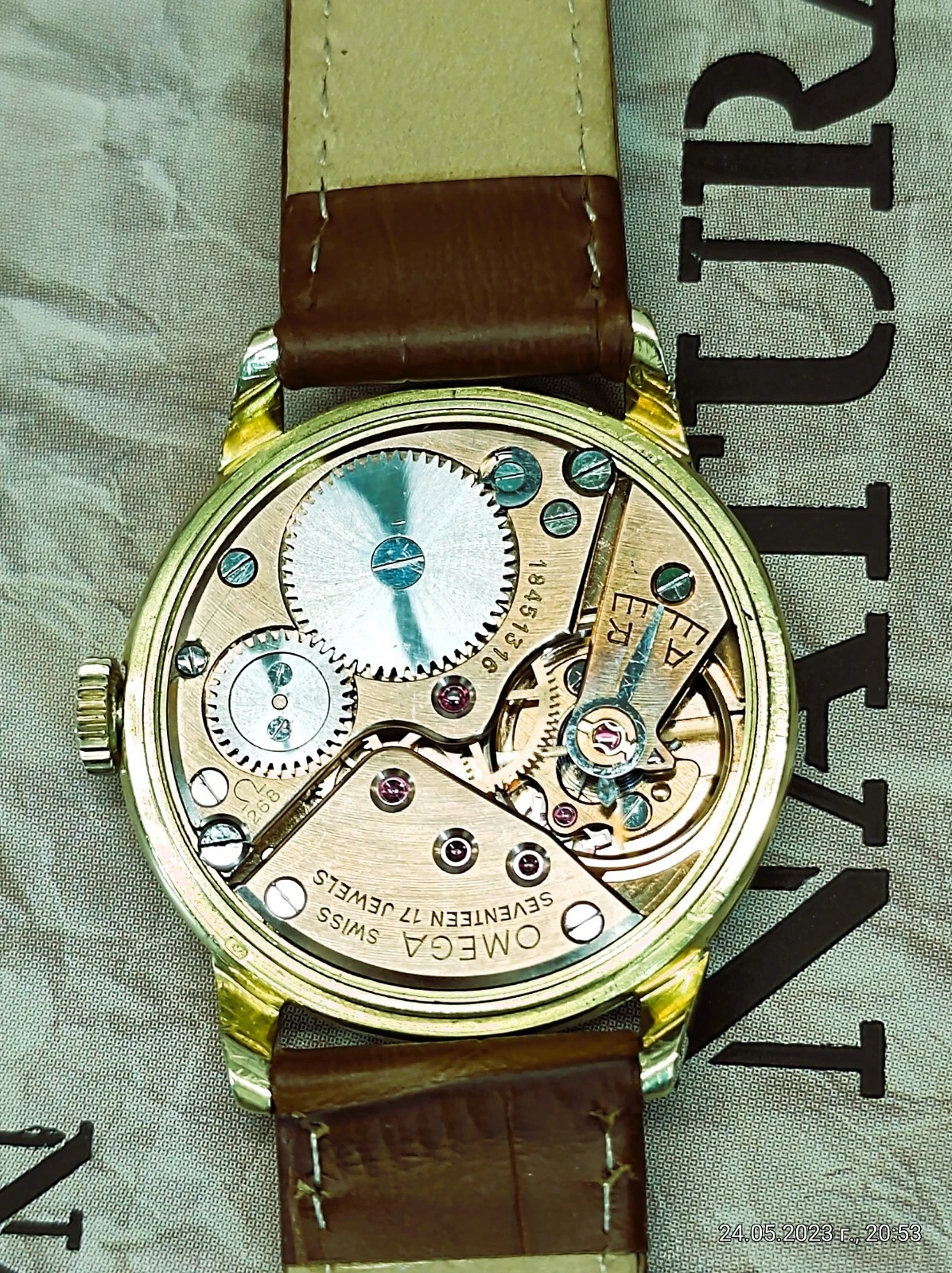 OMEGA GENÈVE VINTAGE PIE PAN – 18K SOLID GOLD