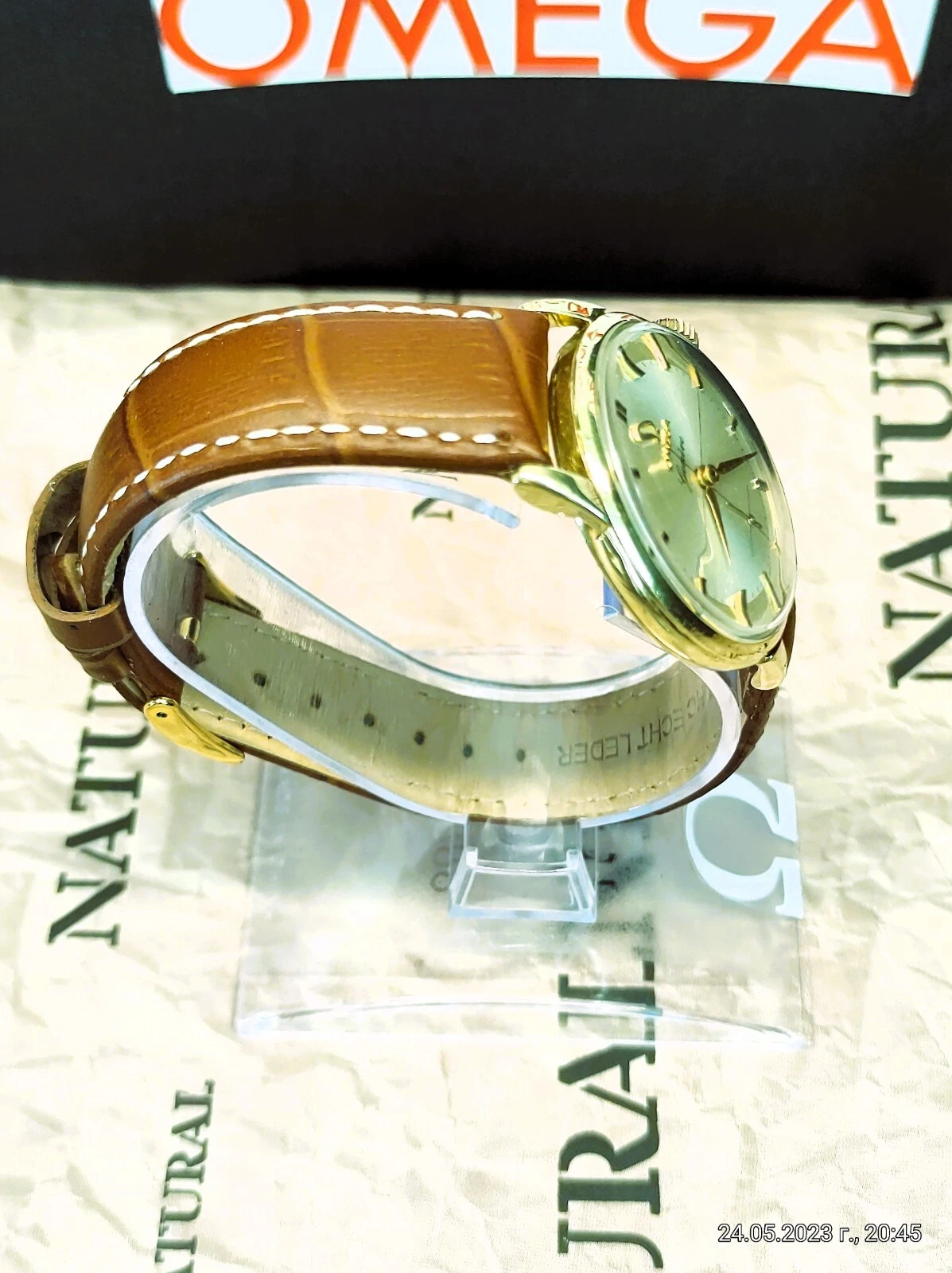 OMEGA GENÈVE VINTAGE PIE PAN – 18K SOLID GOLD