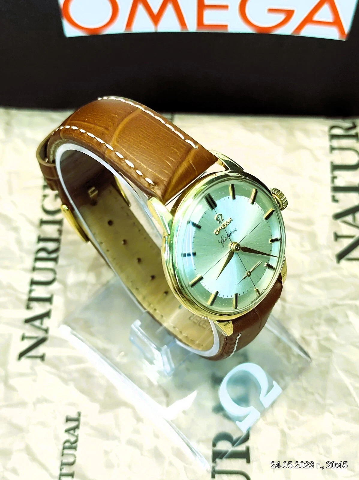 OMEGA GENÈVE VINTAGE PIE PAN – 18K SOLID GOLD